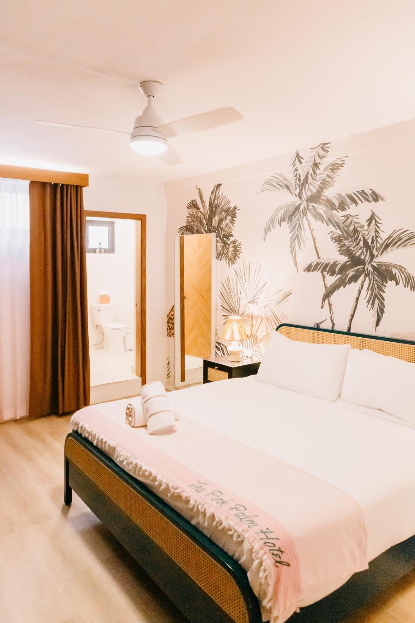 שארלוט אמלי The Pink Palm Hotel - Adults Only מראה חיצוני תמונה